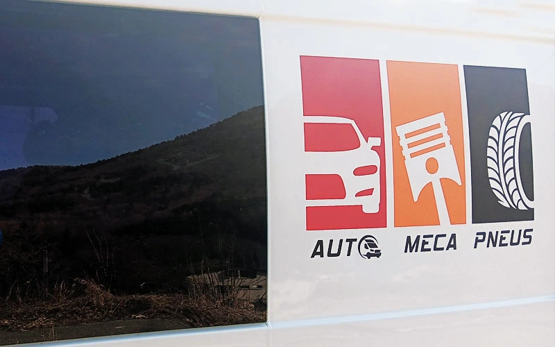 Flocage utilitaire Auto Meca Pneus